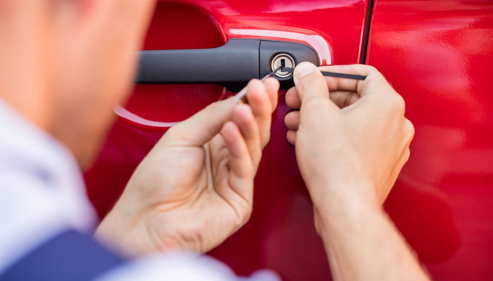 What You Need to Know About Automotive Locksmith Services
